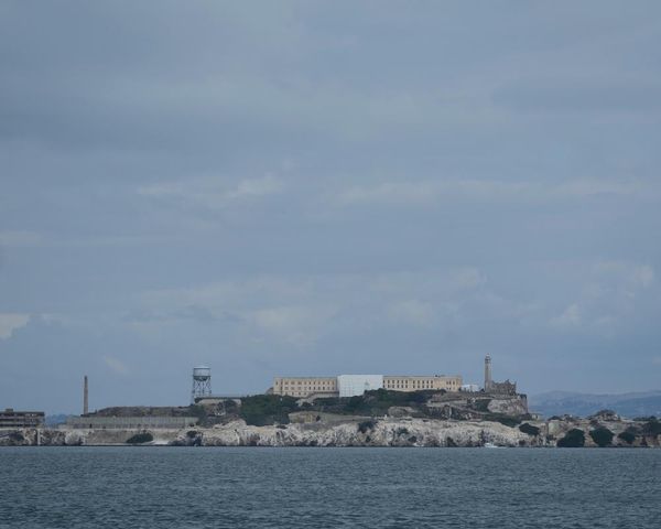 One person dead and two missing after boat sinks near San Francisco’s Alcatraz Island