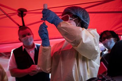 Just 57 Days After Ebola Emergency? Oxford Scientists Fast-Track New Vaccine as Deadly Outbreak Continues to Grow