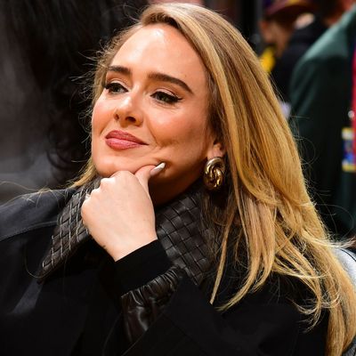 Adele's Loyalties Lie With Team England—and Her $33,000 Hermès Birkin Bag