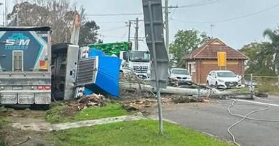 Suburb blackout after major truck accident