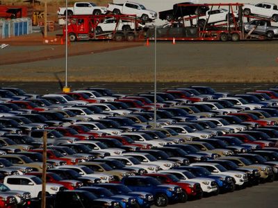 India's passenger vehicle dispatches hit record high in Q1 as demand powers auto sales: SIAM
