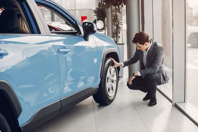 7 Car Features Most Owners Never Use After Buying