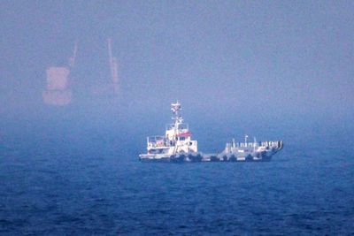 Iran reports fresh US strikes in return to war