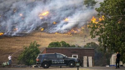Canadian wildfire smoke blankets US: Air quality dips from Great Lakes to New England