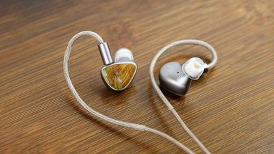 Sivga's wired earbuds are designed to sing as sweetly as a bird thanks to their four-driver array
