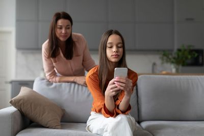 'Ineffective and useless': the UK government is proposing a midnight social media curfew for 16 and 17-year-olds, but there's an easy loophole