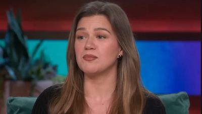 Kelly Clarkson Had The Sweetest Message After Learning Her Show Will Go Out With A Bang