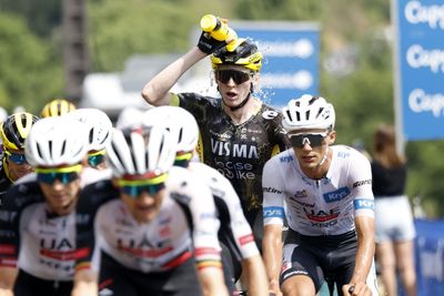 Matteo Jorgenson fights through suspected illness in Tour de France week two in support of Jonas Vingegaard
