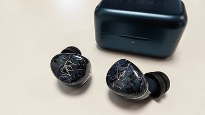 Noble's budget earphone sounds better than their expensive models so it's my go-to recommendation for a wireless earphone at $200