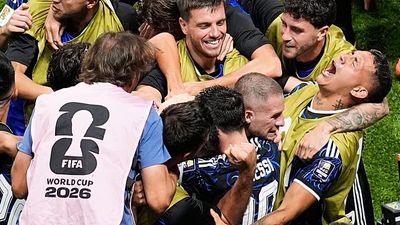 Argentina defeat England 2-1 in World Cup semi-final with a dramatic late double