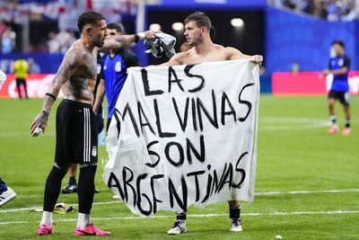 Argentina star and former Spurs player unfurls anti-Falklands banner after England World Cup defeat