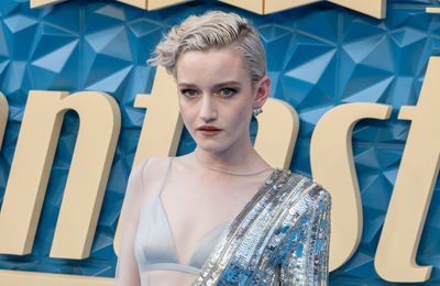 Julia Garner 'splits from husband' Mark Foster
