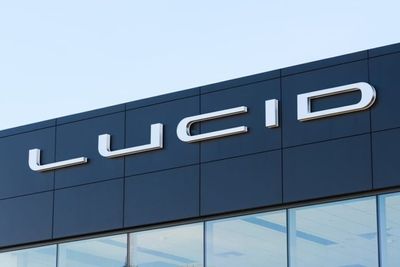 Lucid Stock, Down About 44% This Year, Skyrockets Over 28% After CEO Goes on the Offensive Against Bankruptcy Report: 'So Far From the Facts…'