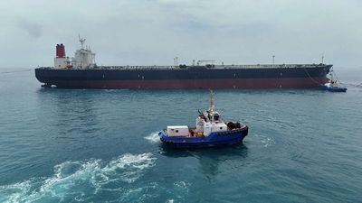 Iraqi oil loadings briefly suspended after drone hits tanker at Basra, sources say