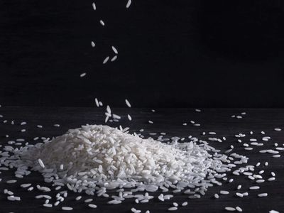 Indian rice export prices extend gain on higher reserve price, monsoon concerns