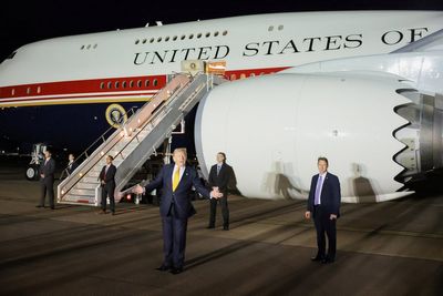 The FBI is hunting for the people who leaked concerns about Trump’s new Air Force One
