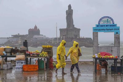 Weather Tomorrow, July 17: IMD issues heavy rain alert for Odisha, UP, Bihar, West Bengal, Uttarakhand and northeast; Delhi to remain hot and humid. Check state-wise prediction