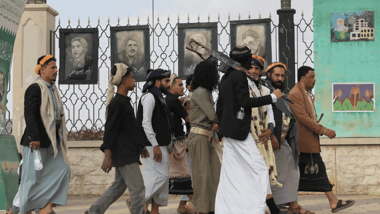 Iran asks Houthis to prepare for Red Sea shutdown if US strikes power sites