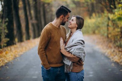 7 Signs Someone Secretly Likes You According to Psychology