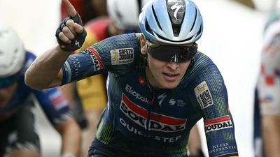 Merlier claims third Tour de France stage win in crash-hit sprint finish