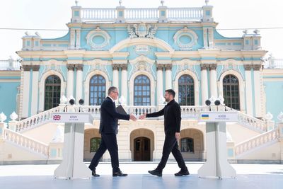 British support for Ukraine ‘will not waver’ with new PM, vows Starmer