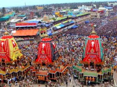 Over 10 lakh devotees attend Puri Rath Yatra; chariot pulling to resume Friday