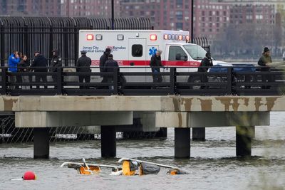 An NYC helicopter that crashed and killed 6 last year shows signs of bird strike, NTSB says