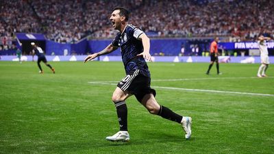 Lionel Messi vs Kylian Mbappe for Golden Boot on Kalshi