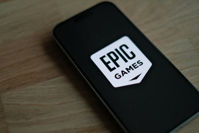 Epic Games Store Is Giving Away 'Super Space Club,' 'Loop Hero, and More Games for Free on Mobile
