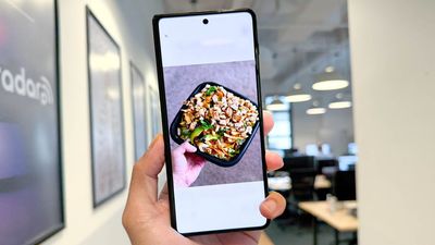 I hate paying for calorie-tracking apps, so I had Gemini analyze my food photos instead — here’s what it found