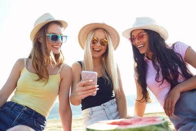 Eight expert tips to save money on your phone bill while abroad