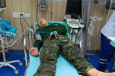 Two soldiers injured after stepping on old landmine in Si Sa Ket