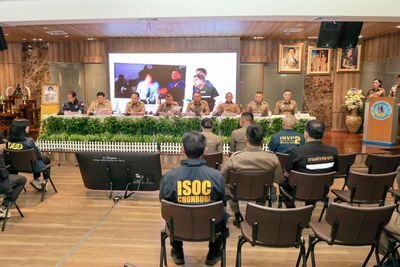 Four Russians held in Chon Buri nominee crackdown