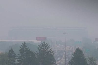 Timelapse video shows World Cup final stadium blanketed in smoke from Canada wildfires