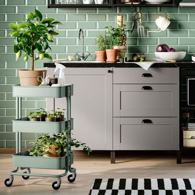 I thought I couldn’t love IKEA’s RÅSKOG trolley more, until it launched in 4 new colours – it’s a must-have summer upgrade for storage-savvy homes