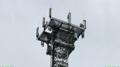 Report warns UK is falling behind Europe on modernizing its mobile networks
