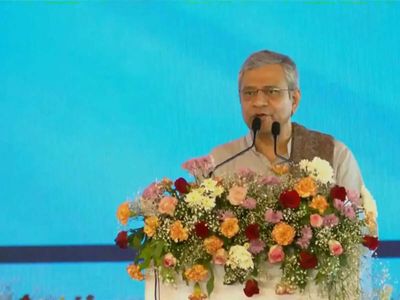 Ashwini Vaishnaw credits PM Modi's leadership for historic hydrogen train launch; calls it "huge technological achievement"