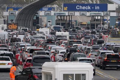 Cooler weather forecast as millions of drivers set to embark on summer getaways