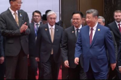 Xi pitches China as leader of new global AI order