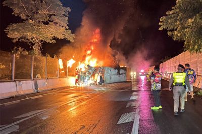 Driver burned to death when truck overturns on notorious hill