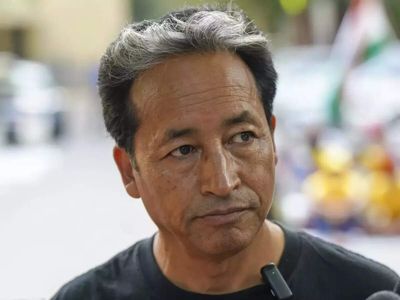 Delhi Police reviews law and order situation after Sonam Wangchuk shifted to Safdarjung Hospital