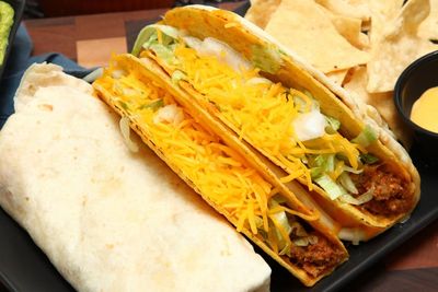Taylor Farms, Sysco Remove Mexico Iceberg Lettuce After FDA Traces Massive Cyclospora Outbreak to Taco Bell Supply Chain