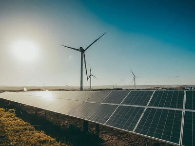 Govt extends exemption for net metering, open access for renewable energy projects till December
