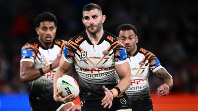 Tiger escapes ban for slap, Souths star in trouble