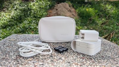 Apple accessories like this Mophie travel charging kit make me jealous as a Google Pixel user