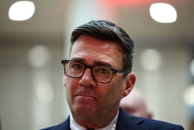 Burnham to scrap Starmer’s flagship digital ID scheme and focus on bills