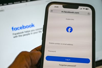 Is Facebook Down Today? Millions Locked Out As Meta Outage Triggers 'Account Unavailable' Panic