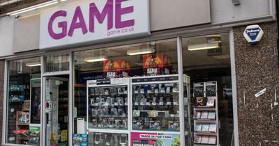 UK retail giant plunged into administration owing £16m closing all high street stores