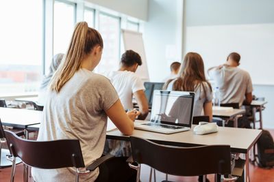 America's math and reading scores tanked after schools ditched textbooks for screens—and AI could worsen the brain rot