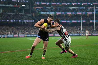 Collingwood bring Carlton back down to earth just as an AFL wildcard spot seemed in reach